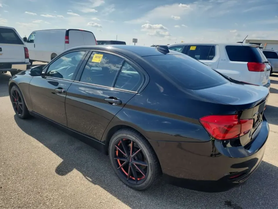 BMW Sedan 330i Xdrive 2018