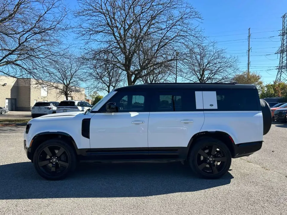 Land Rover Defender X-Dynamic SE | One Owner | No Accident | Certified 2023