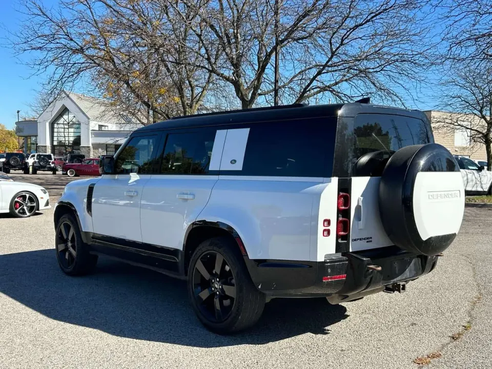 Land Rover Defender X-Dynamic SE | One Owner | No Accident | Certified 2023