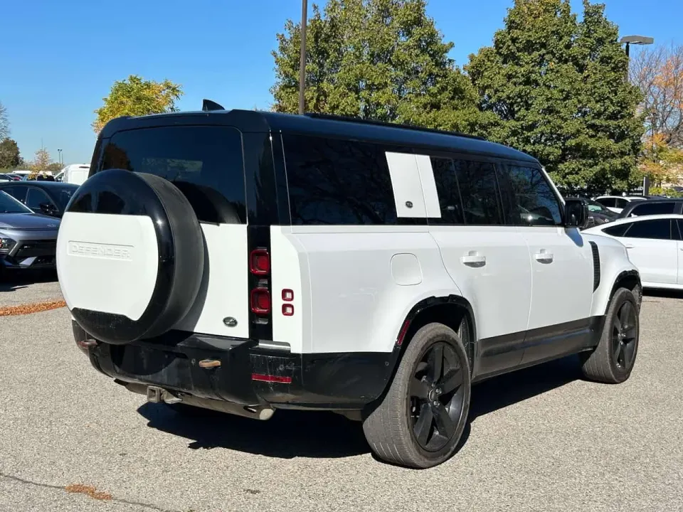 Land Rover Defender X-Dynamic SE | One Owner | No Accident | Certified 2023