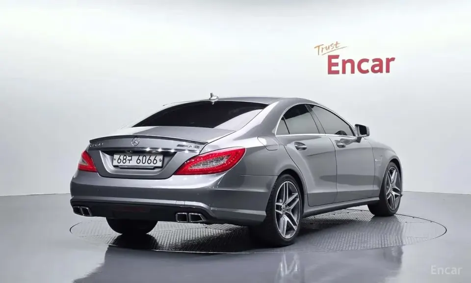 Mercedes-Benz CLS63 AMG 2012