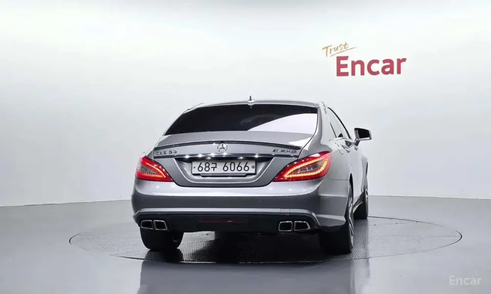 Mercedes-Benz CLS63 AMG 2012