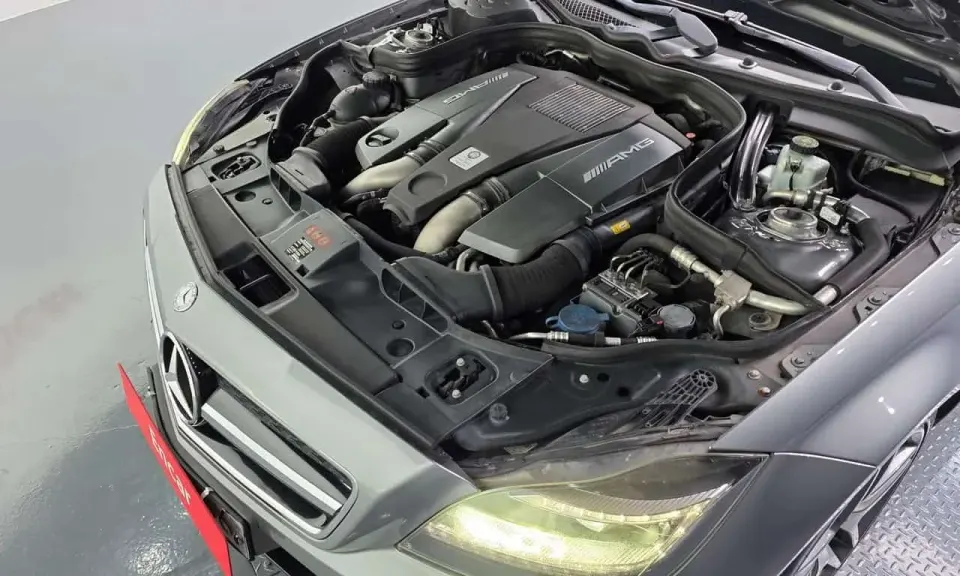 Mercedes-Benz CLS63 AMG 2012
