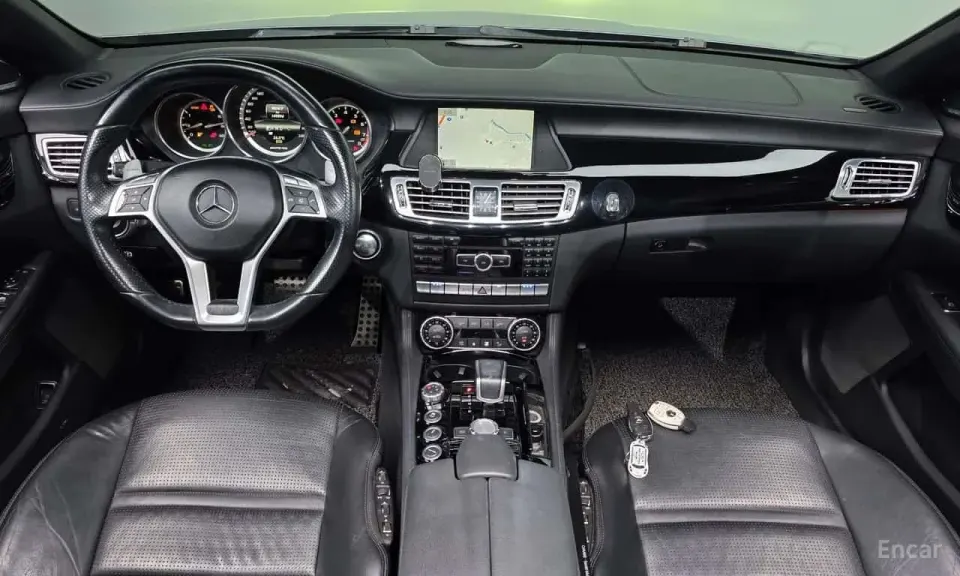 Mercedes-Benz CLS63 AMG 2012