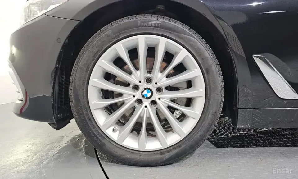 BMW 520d Luxury Plus 2019