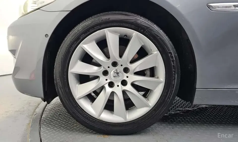 BMW 528i 2012