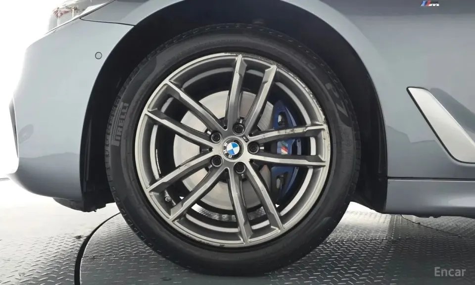 BMW 530i xDrive M Sport Package Plus 2017