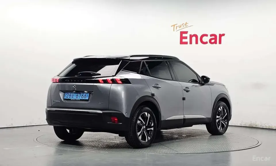 Peugeot 2008 EV GT 2022
