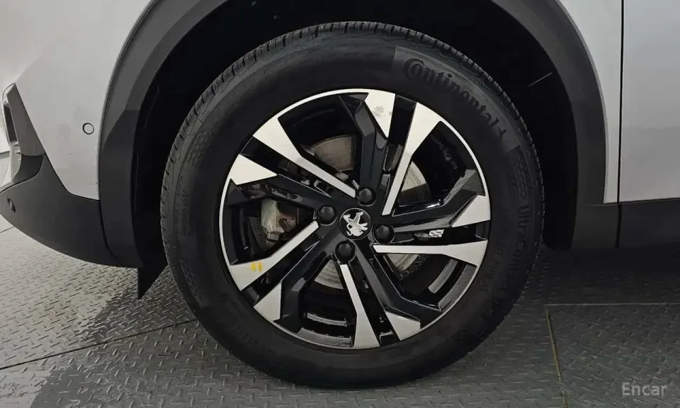Peugeot 2008 EV GT 2022