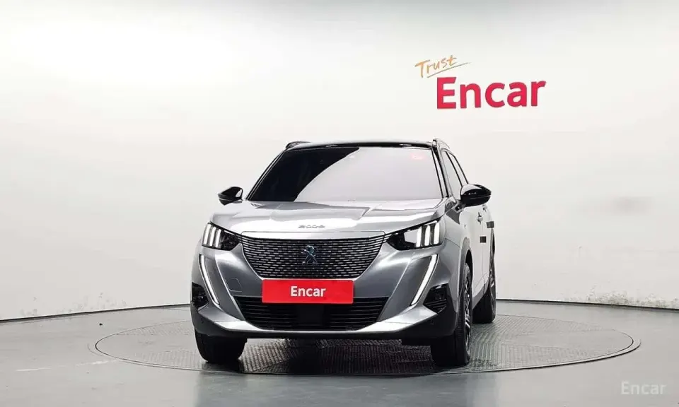 Peugeot 2008 EV GT 2022