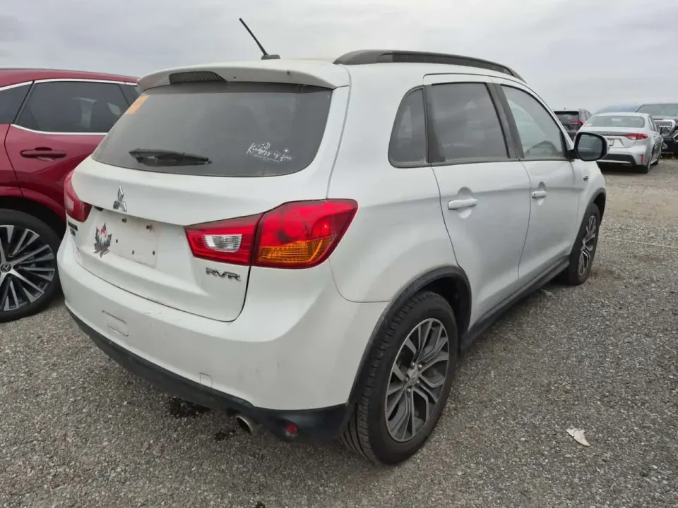 Mitsubishi RVR GT 2016