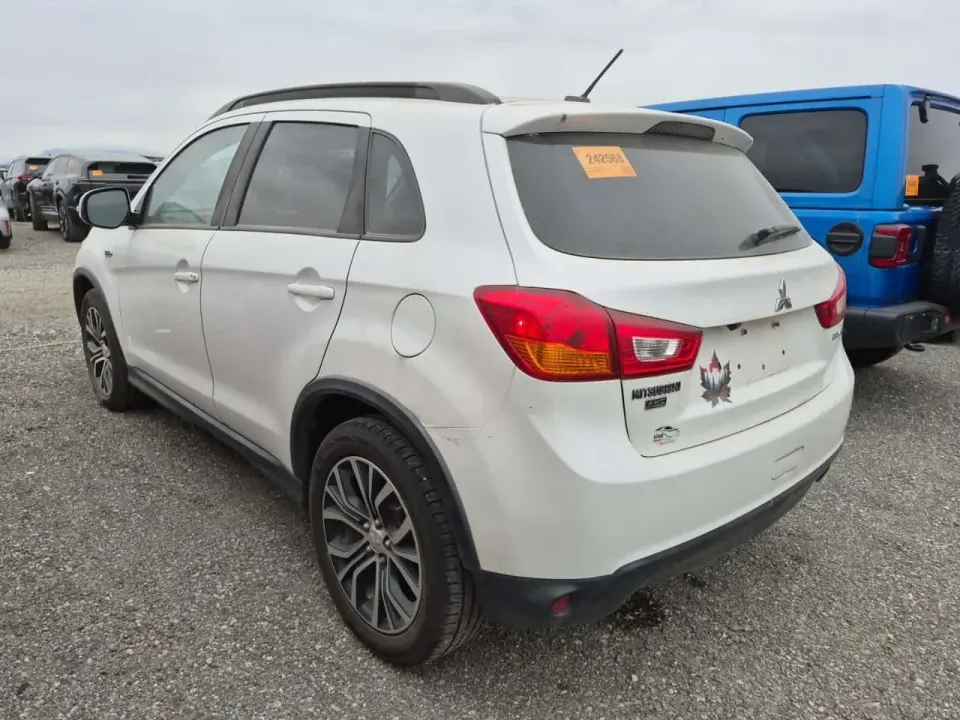 Mitsubishi RVR GT 2016