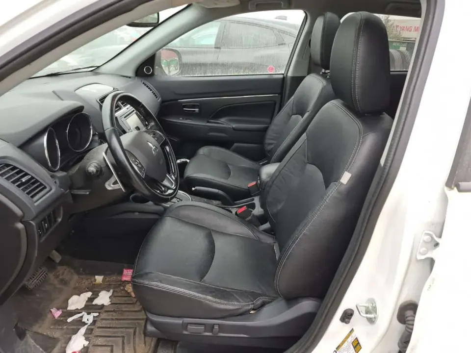 Mitsubishi RVR GT 2016