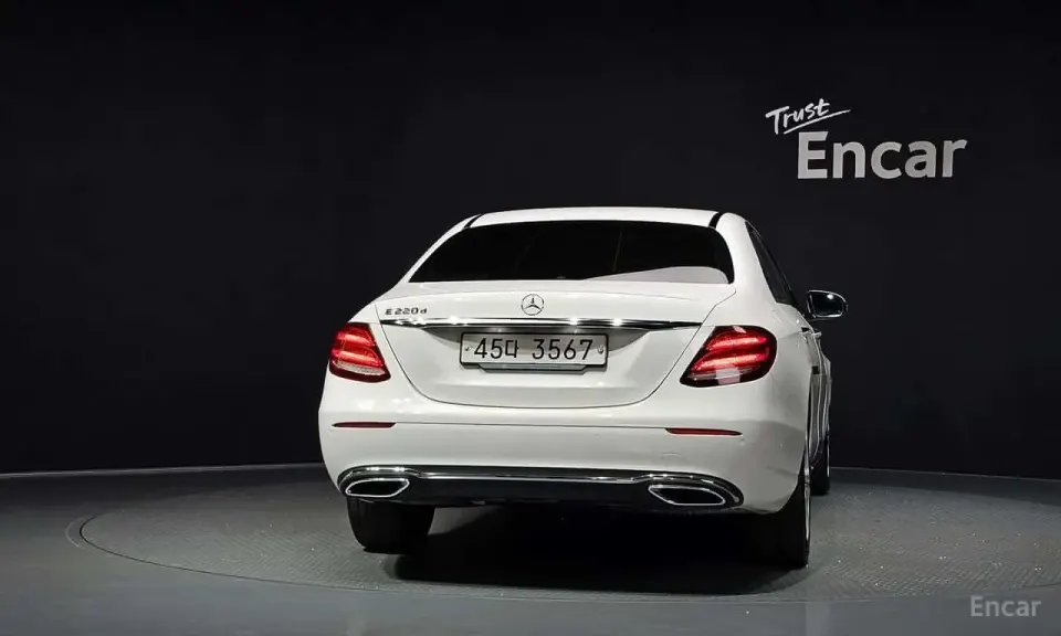 Mercedes-Benz E 220 E220d Avantgarde 2018