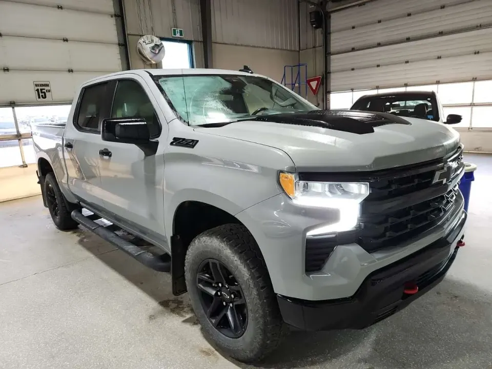 Chevrolet Silverado LT TRAIL BOSS CREW CAB SHORT BED 2024
