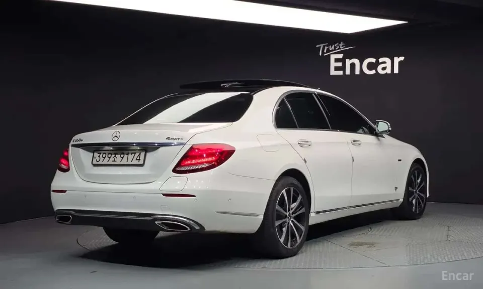 Mercedes-Benz E 300 E300e Exclusive 2019