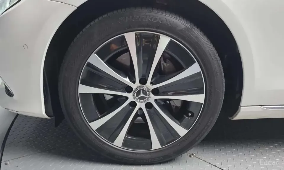 Mercedes-Benz E 300 E300e Exclusive 2019