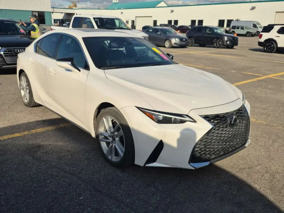 Lexus IS 300 2021