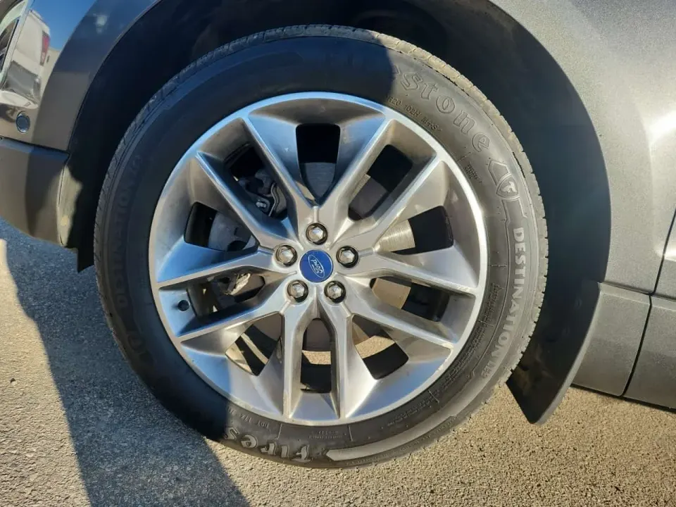 Ford Edge 4dr Awd Titanium 2015