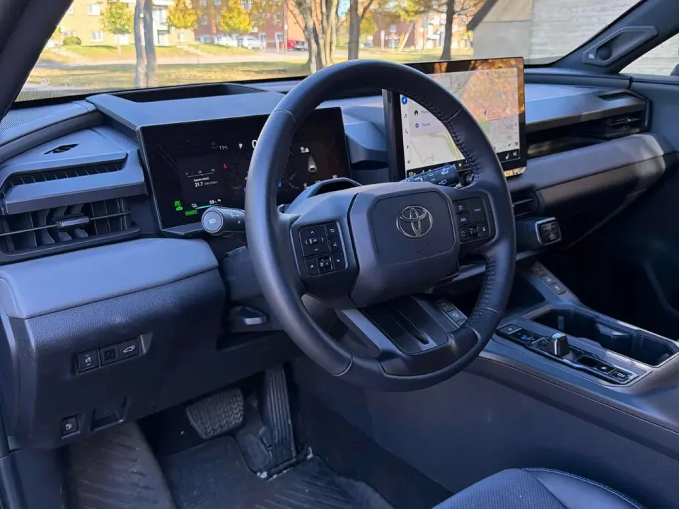 Toyota Rav4 XSE AWD 2026