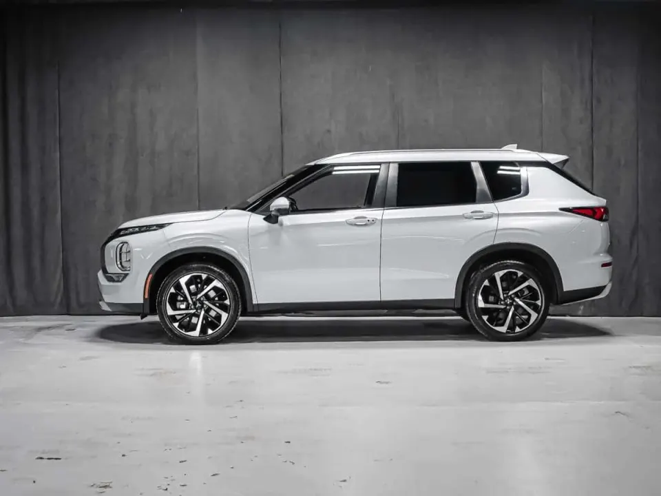 Mitsubishi Outlander 2.5 SEL S-AWC 7 PLACES 2023