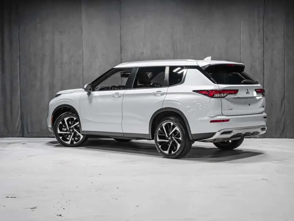 Mitsubishi Outlander 2.5 SEL S-AWC 7 PLACES 2023