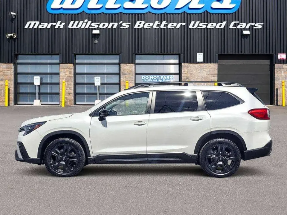Subaru Ascent Onyx AWD | 7 Seater | Leather | Heated Seats + Steering | Panoramic Sunroof | Eyesight | BSM & More! 2023