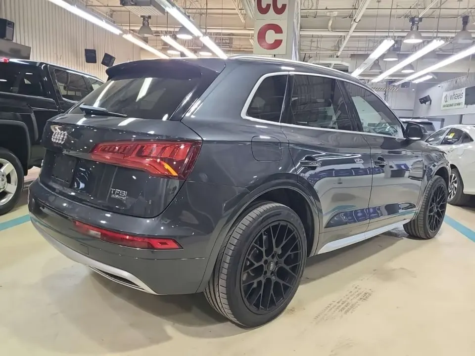 Audi Q5 KOMFORT 2018