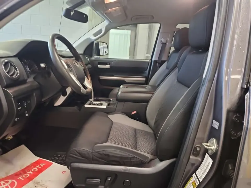 Toyota Tundra 4wd Double Cab 146" 4.6l Sr Crew Cab Std Bed 2014