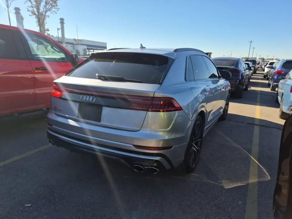 Audi SQ8 4.0 TFSI QUATTRO 2021