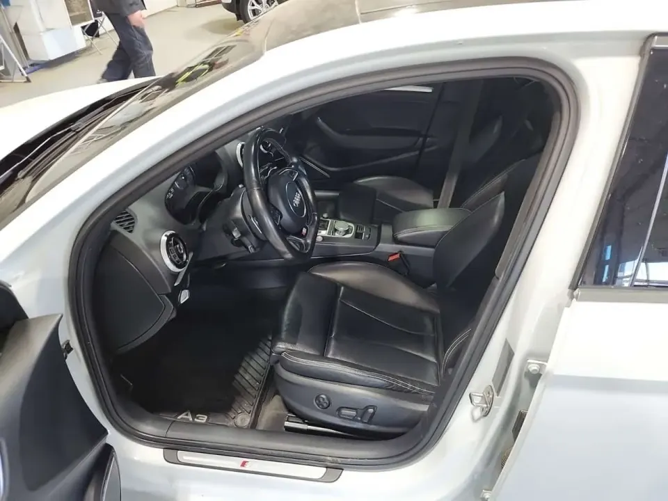 Audi S3 2.0T TECHNIK 2016