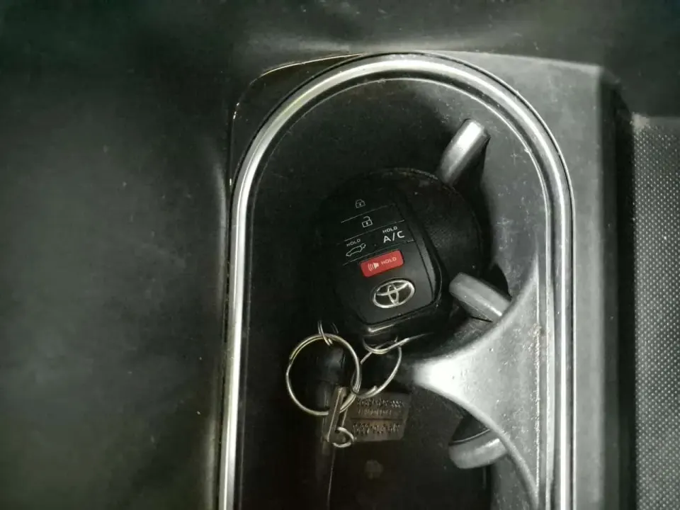 Toyota bZ4X Awd Xle 2023