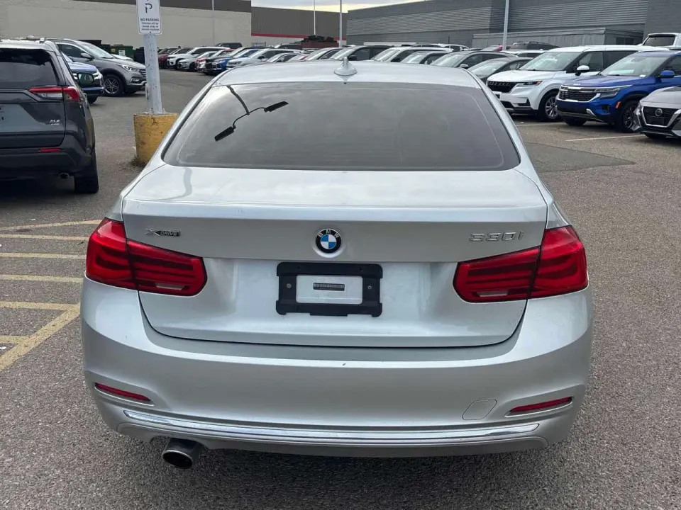 BMW 330i xDrive 2017