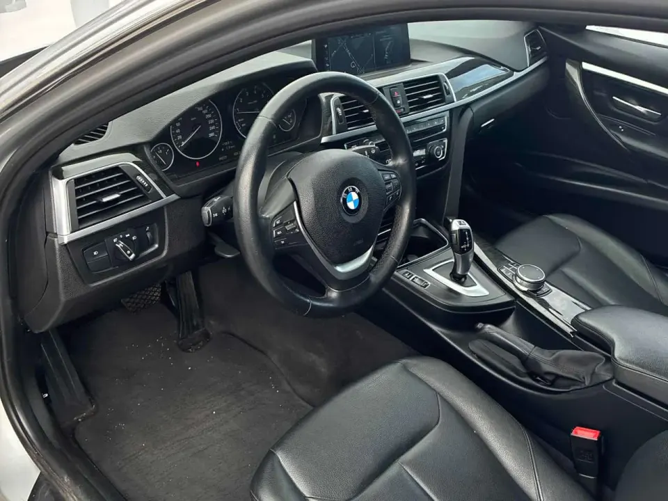 BMW 330i xDrive 2017