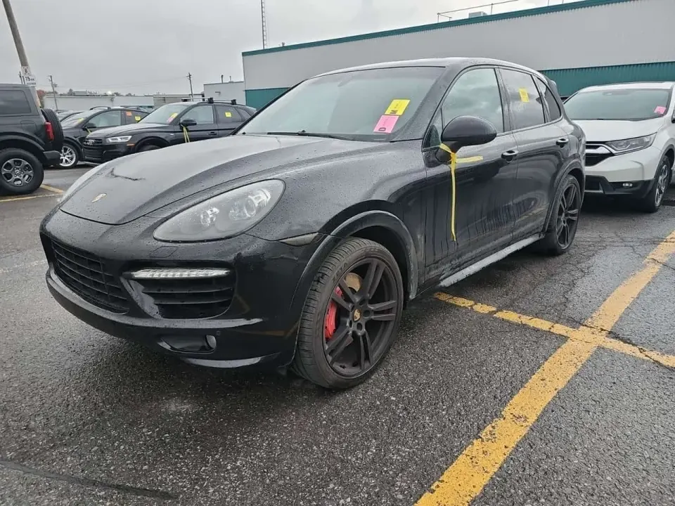 Porsche Cayenne TURBO 2013