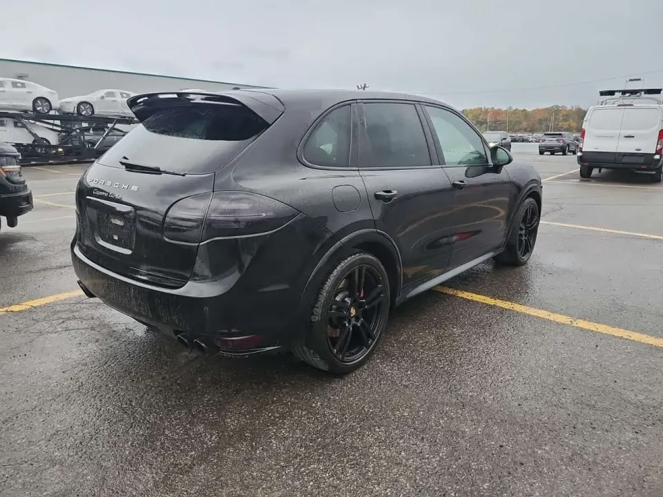 Porsche Cayenne TURBO 2013