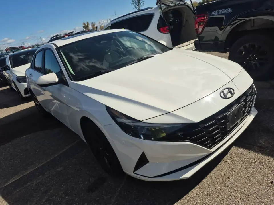 Hyundai Elantra Ivt W/sun & Tech Package Preferred 2021
