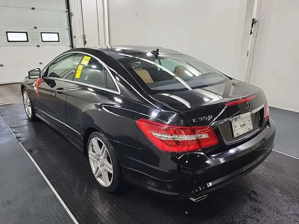 Mercedes-Benz 2dr Cpe Rwd E 350 2011