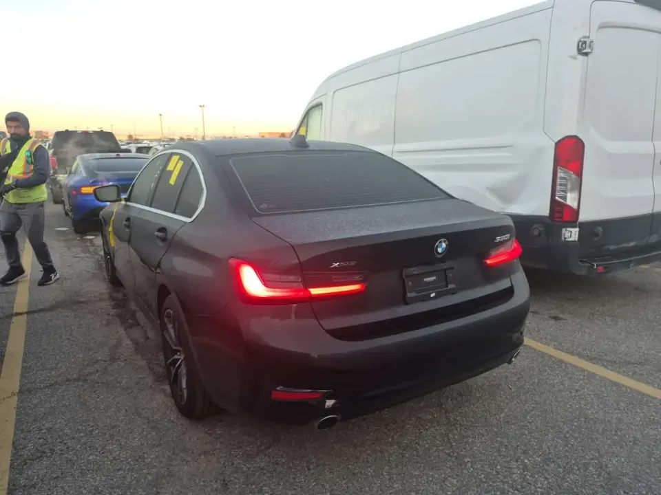 BMW Sedan 330i Xdrive 2020