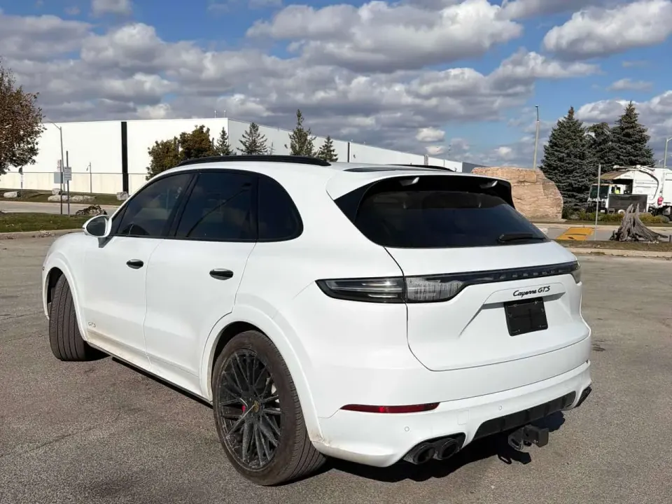 Porsche Cayenne GTS 2021