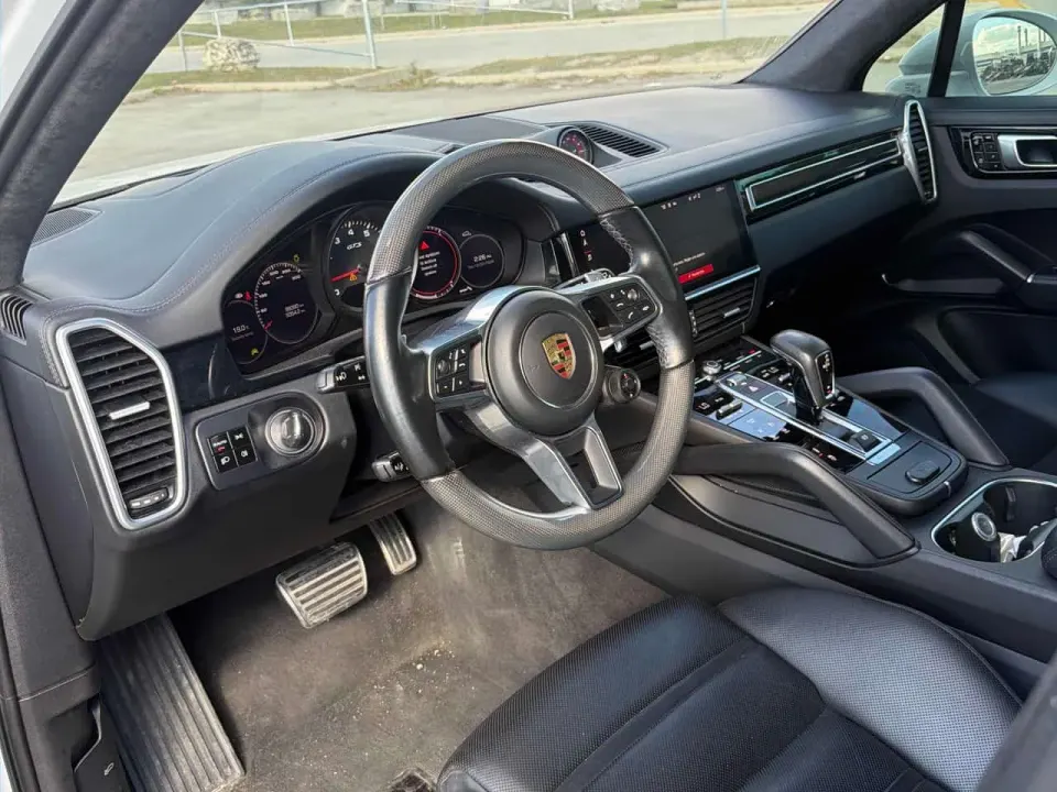 Porsche Cayenne GTS 2021