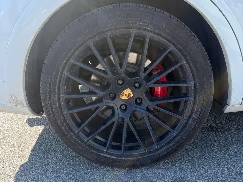 Porsche Cayenne GTS 2021
