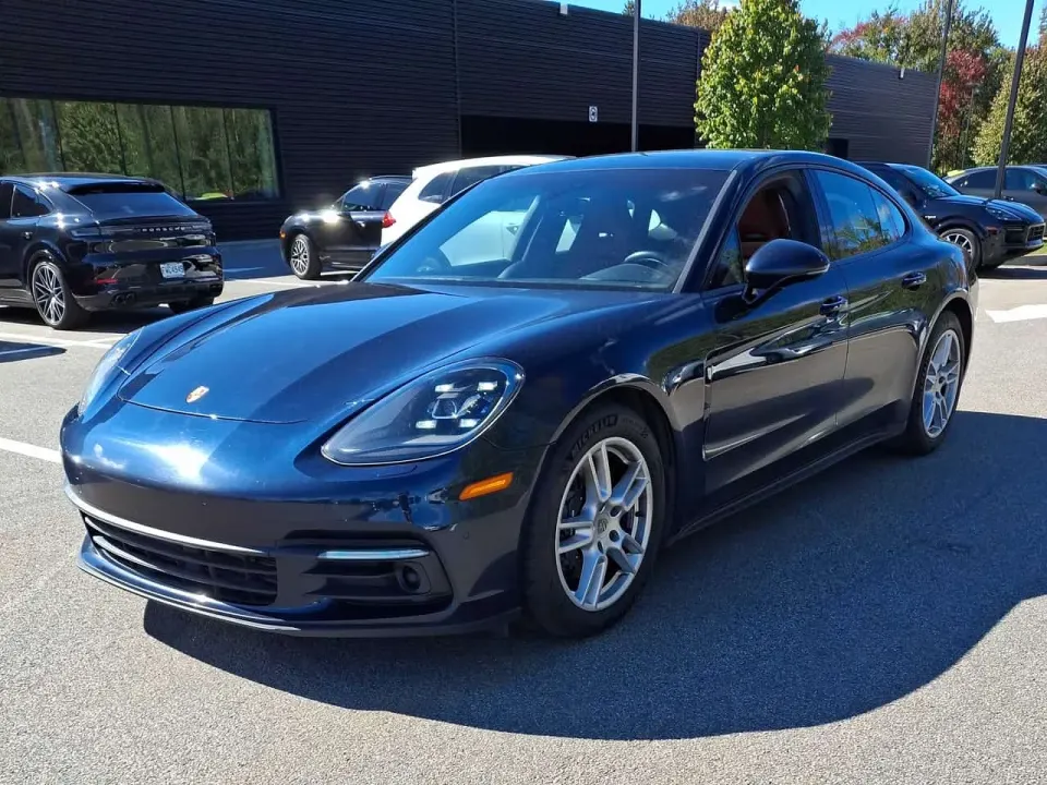 Porsche Panamera 4 AWD 2019