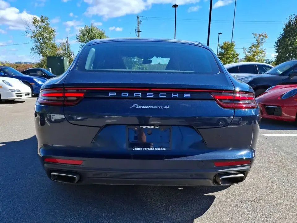 Porsche Panamera 4 AWD 2019