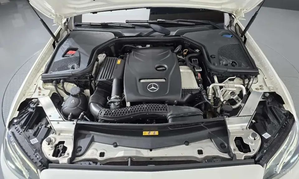 Mercedes-Benz E 300 E300 Avantgarde 2019