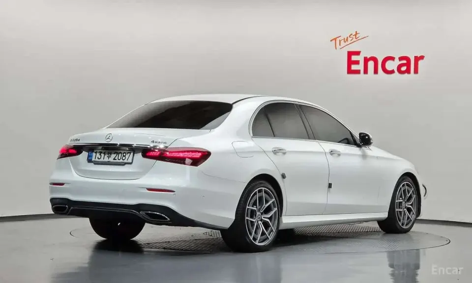Mercedes-Benz E 220 E220d 4MATIC AMG Line 2020