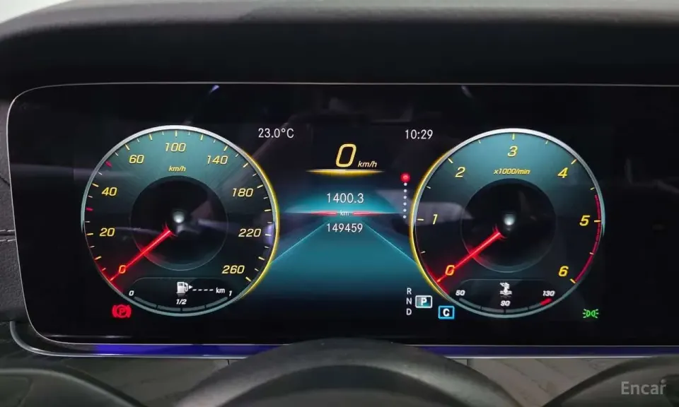 Mercedes-Benz E 220 E220d 4MATIC AMG Line 2021