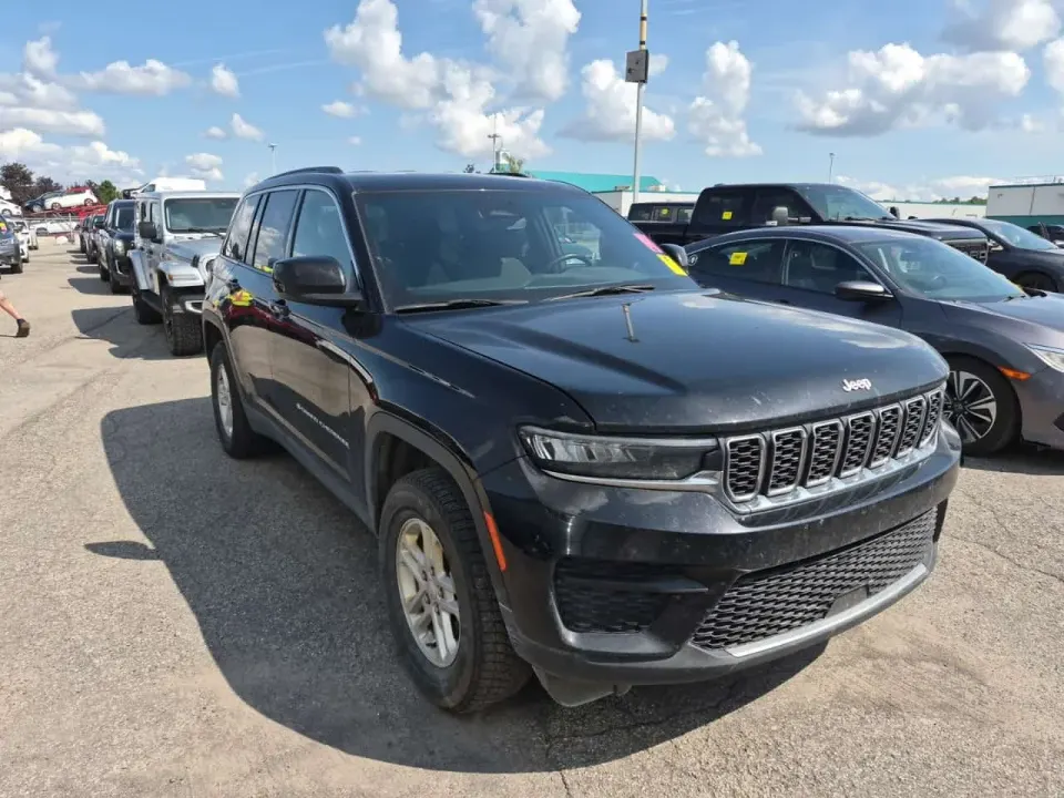 Jeep Grand cherokee LAREDO 2024