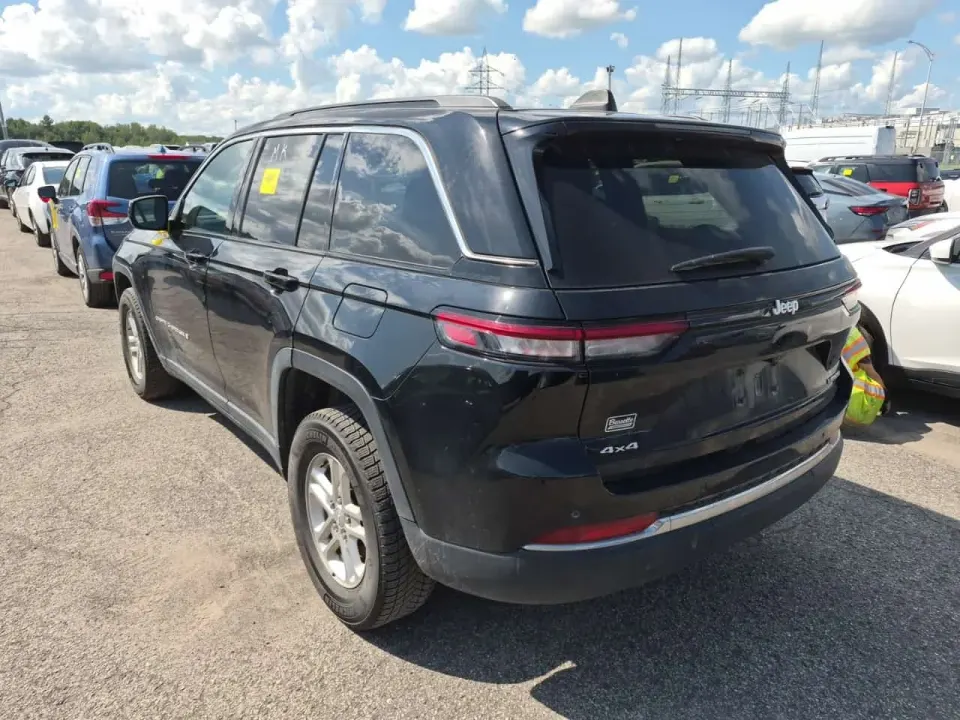 Jeep Grand cherokee LAREDO 2024