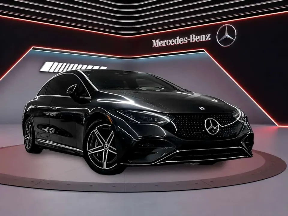 Mercedes-Benz EQE 500 500 4MATIC SEDAN - Ligne extérieure AMG® | Ensemble Exclusive | Head-Up Display | MBUX HyperScreen 2023
